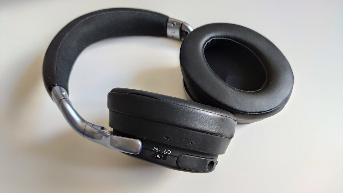 Denon AH-GC20 