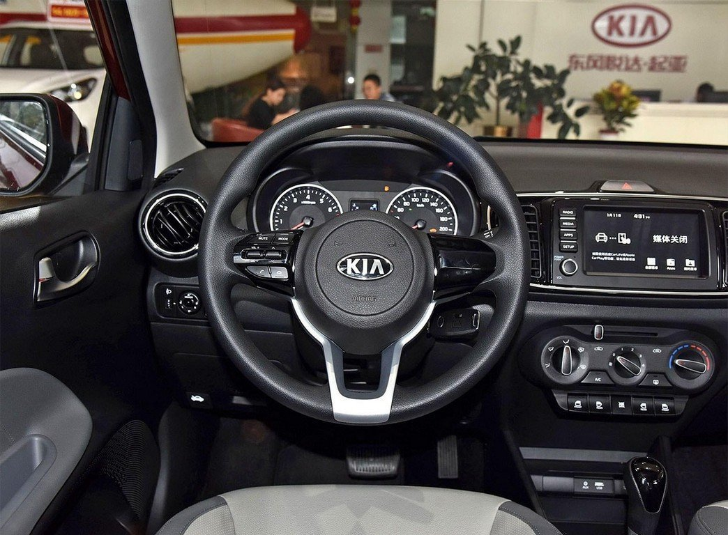 Купить новый Kia Pegas 2017-2025 1.4 AT (95 л.с.) бензин автомат в Шахтах: белый
