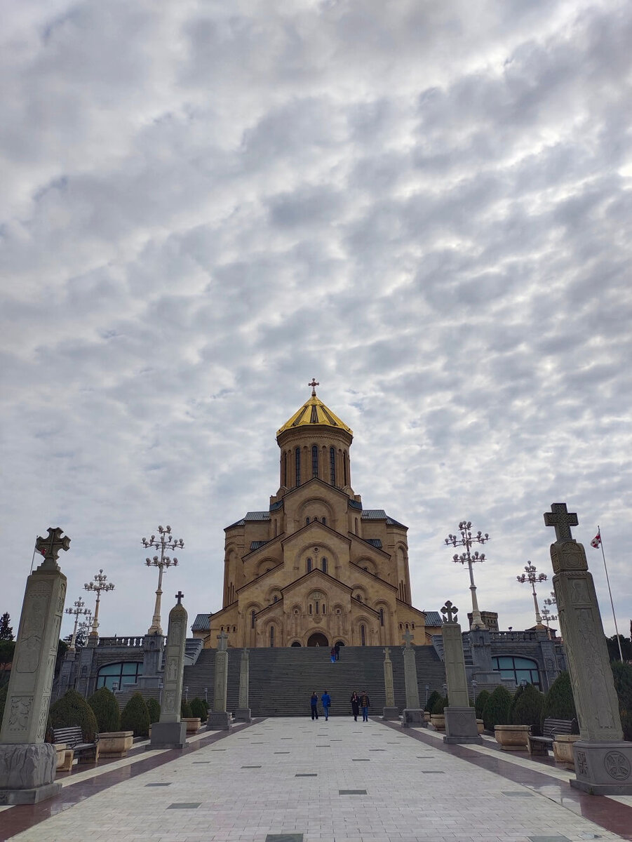 Цминда Самеба Тбилиси