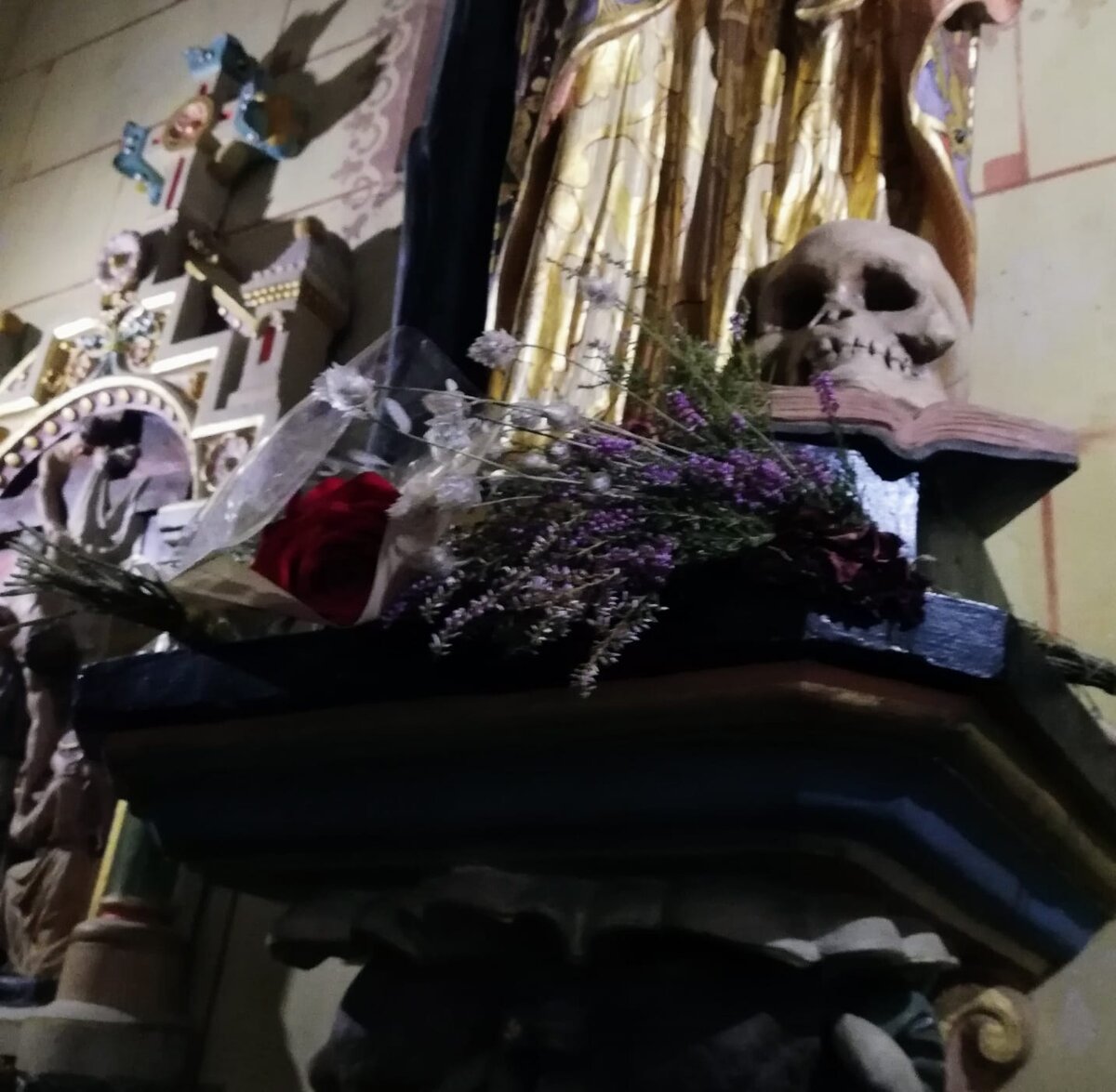 ЦЕРКОВЬ RENNES LE CHATEAU. FRANCE