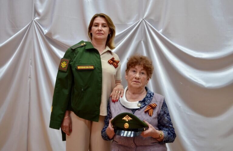    Жительница Бугурусланского района организовала фотоссесию в поддержку бойцов СВО Кристина Просвиркина