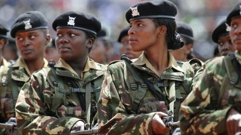     В МИД ЮАР был вызван посол США в Претории Рубен Бриджети, которому было выражено «крайнее недовольство» по поводу его утверждений о том, что Южная Африка якобы «снабжает Россию оружием с целью поддержки СВО на Украине». Американец был вынужден извиниться.