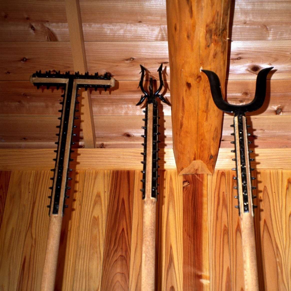 Фото из открытых источников. Цукубо, Содэгарами, Сасумата - приспособления для задержания преступников и бандитов