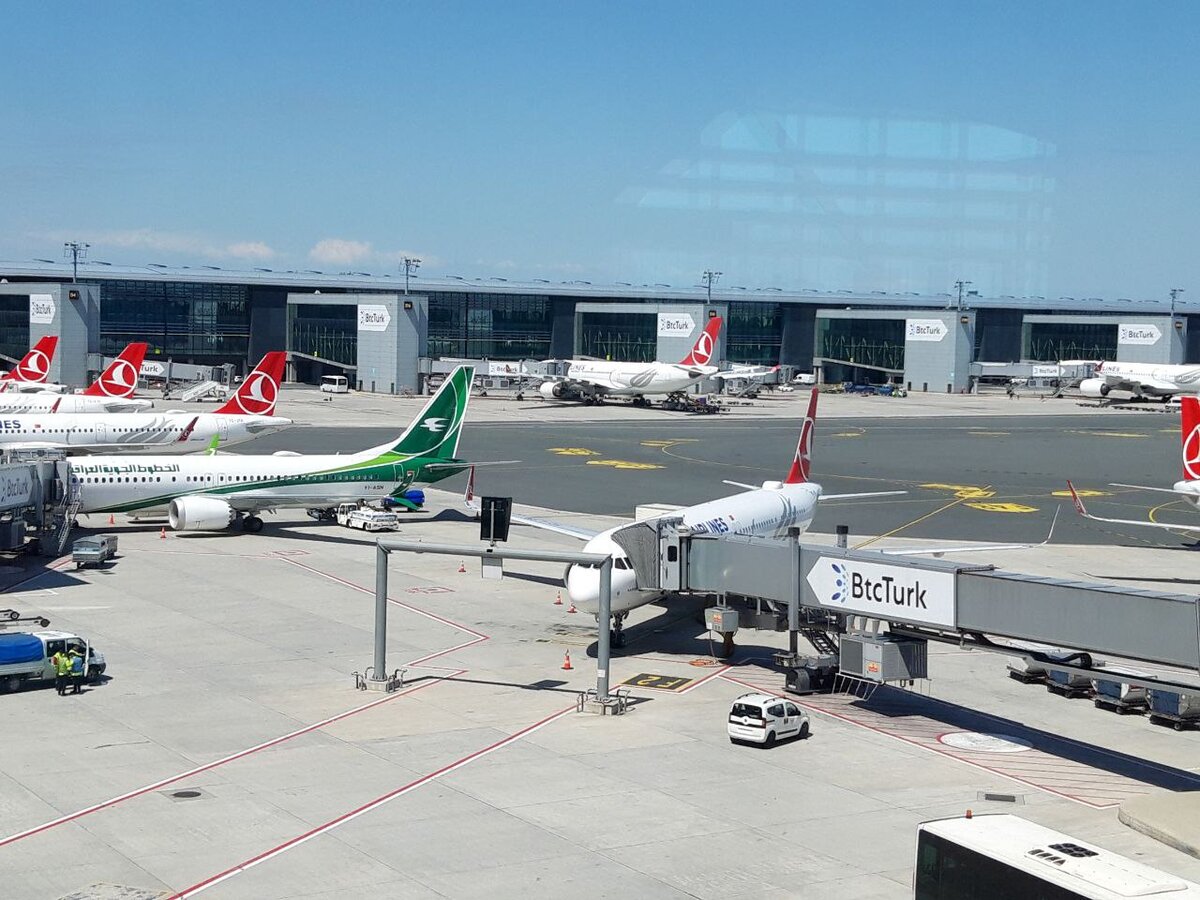 Аэропопт İstanbul Havalimanı. Фото автора