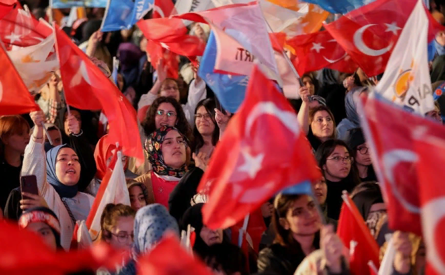 В день первого тура прошли митинги избирателей/ Фото: Reuters