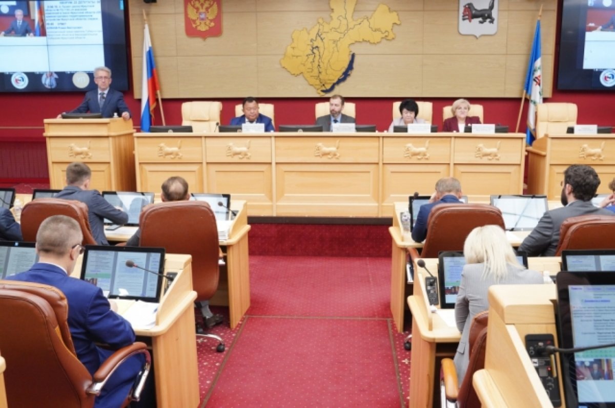    Закон о штрафах за продажу энергетиков детям приняли на сессии ЗС