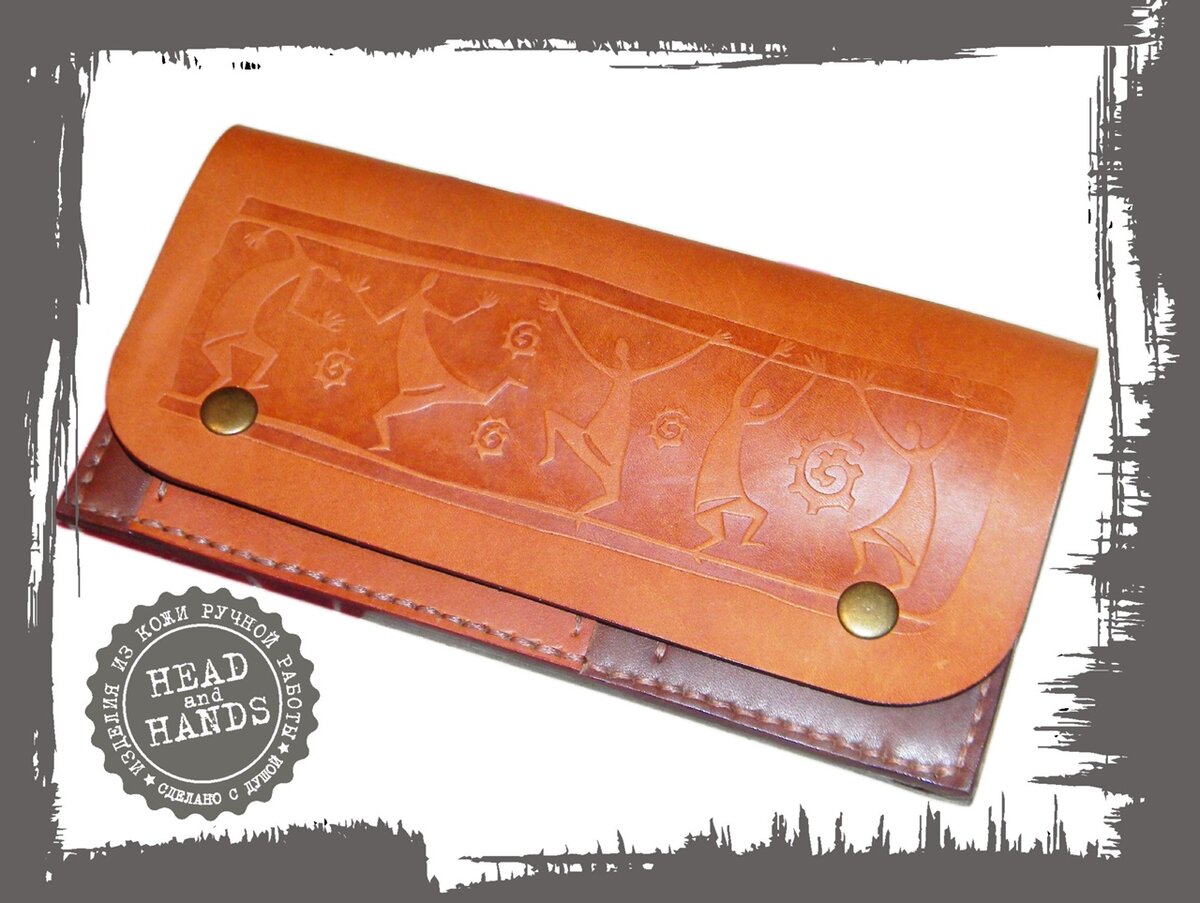 Тиснение на коже, с помощью клише.