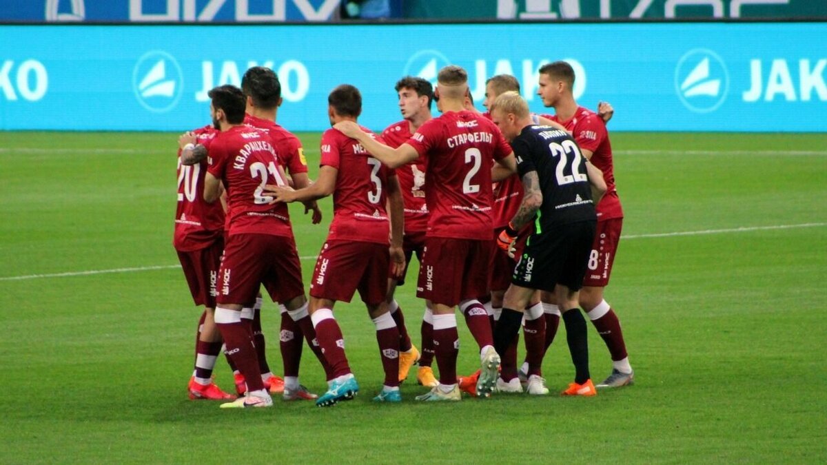     Заведующий кафедрой спортивного менеджмента университета «Синергия» Владимир Леднев рассказал Inkazan, какая модель управления и финансирования спортивных клубов на данный момент оптимальная.