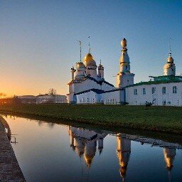 Создано мною и нейросетью 