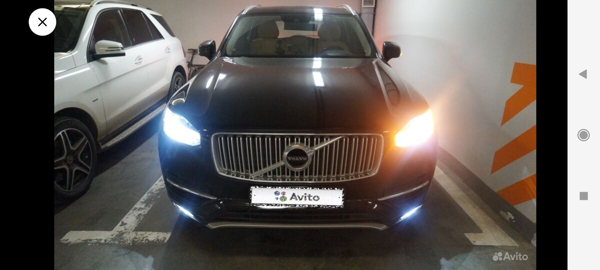 Нашел фото с парковки  того времени. Авто, к счастью, не продал.