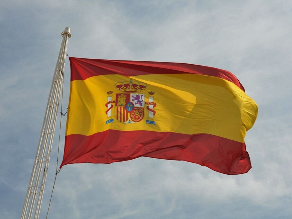    Флаг Испании© Flickr / isafmedia
