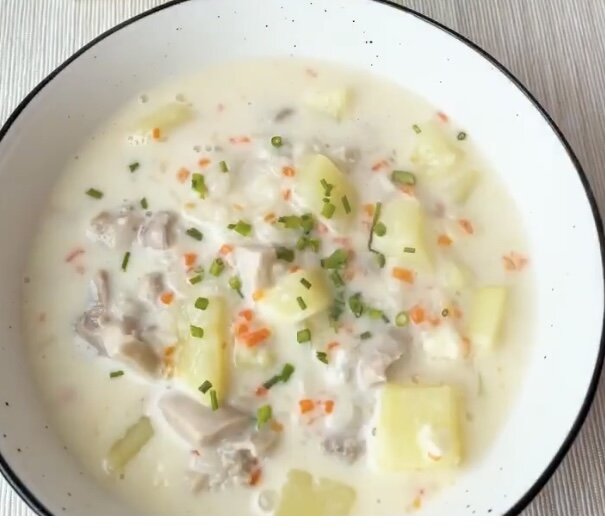 Суп из курицы и сырка