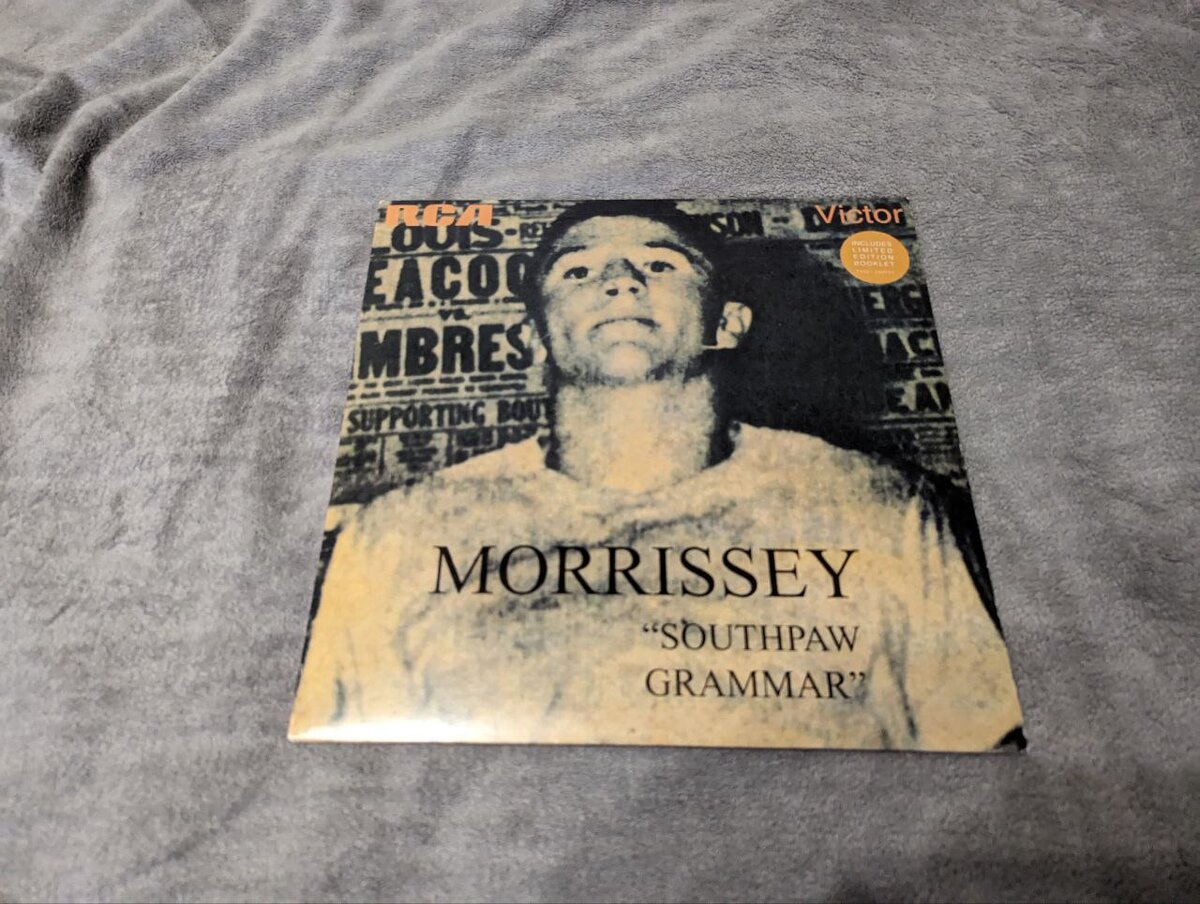 Лицевая обложка альбома.