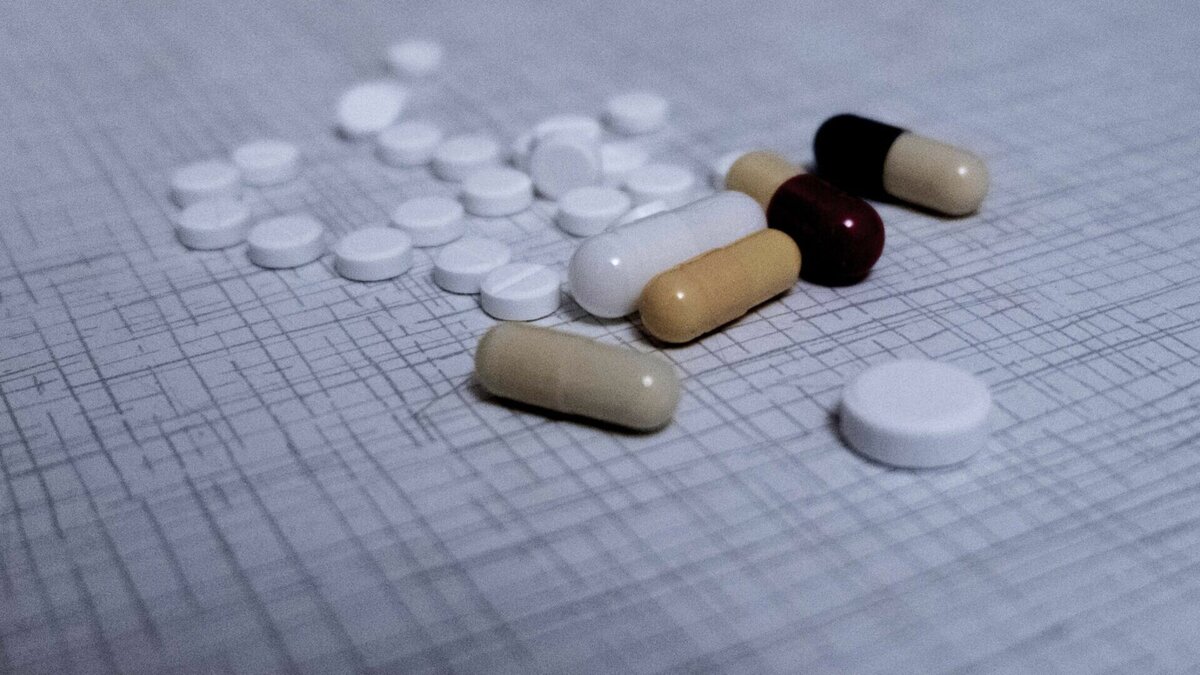     Мужчину, страдающего от наркотической зависимости, через суд лишили права управления любыми видами транспорта. Об этом сообщили в пресс-службе прокуратуры региона.