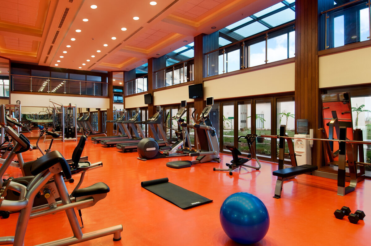 Фотография с сайта: https://gazeta-kozelsk.ru/2020/03/26/parikmaherskie-fitnes-czentry-chto-eshhe/