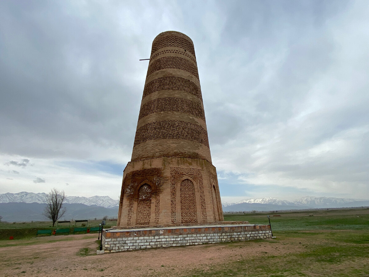 Баласагун. Башня Бурана Киргизия маки. Башня Бурана.