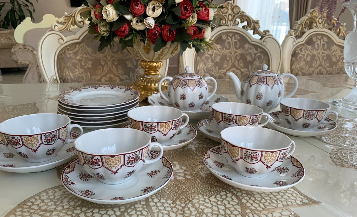 Чайный фарфоровый сервиз «Фриз»