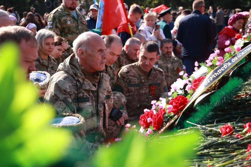   Валерий ЗВОНАРЕВ