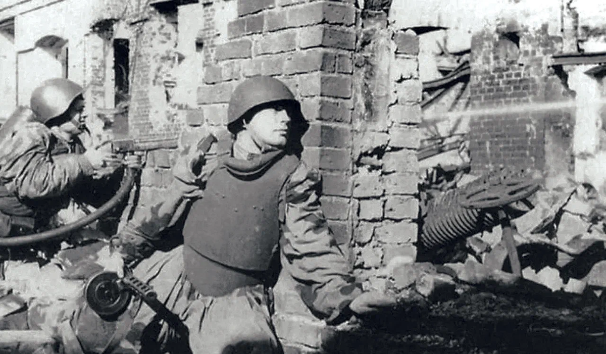 При освобождении городов нашей страны и Европы был наработан уникальный боевой опыт действия штурмовых групп