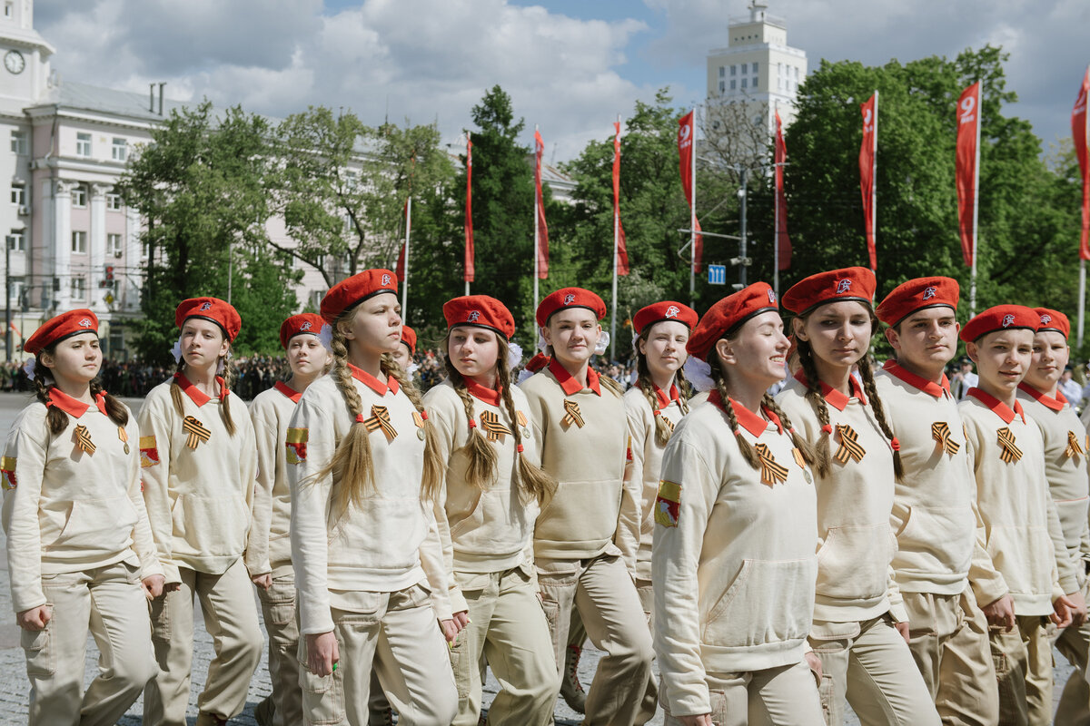 орел фото парад юнармейцев