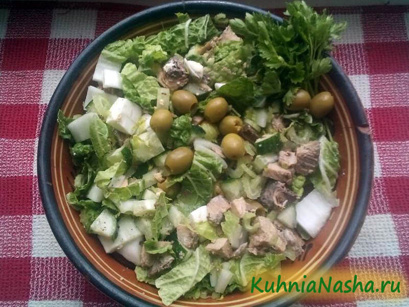 Зеленый салат с тунцом, пошаговый рецепт с фото от автора Rita Pirko на ккал