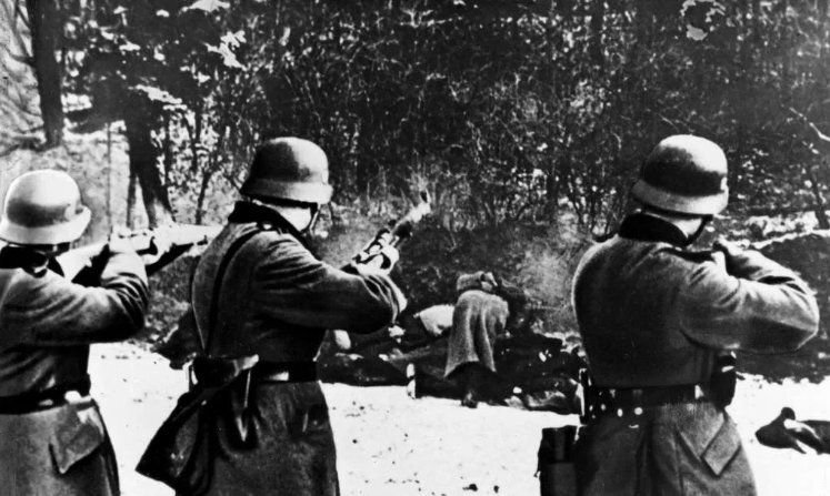      Расстрел Нади и ее друга