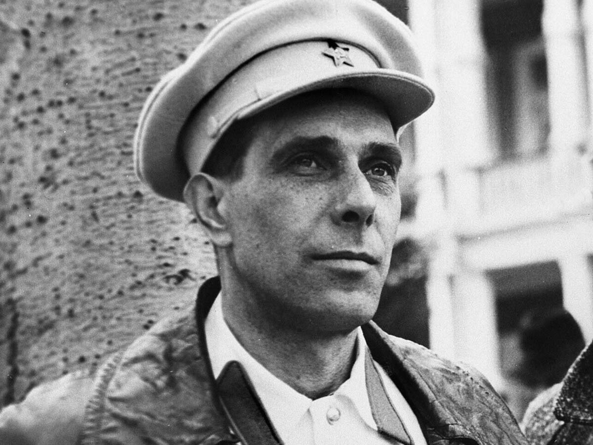Андрей болтнев биография личная жизнь Андрей Болтнев. Творческий путь, жизнь в общежитии до последних дней, ранний ухо
