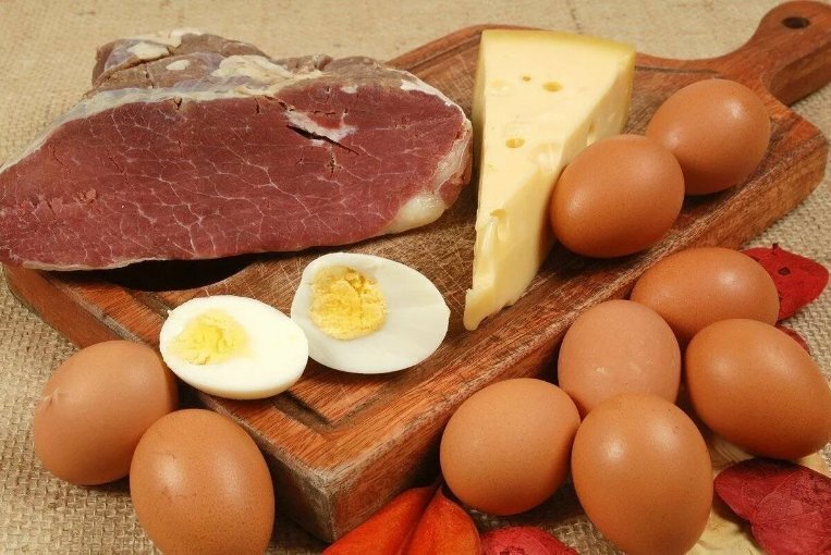 Фитнес советы на Пульсе. Как правильно сочетать мясо, сыр и яйца в рационе питания