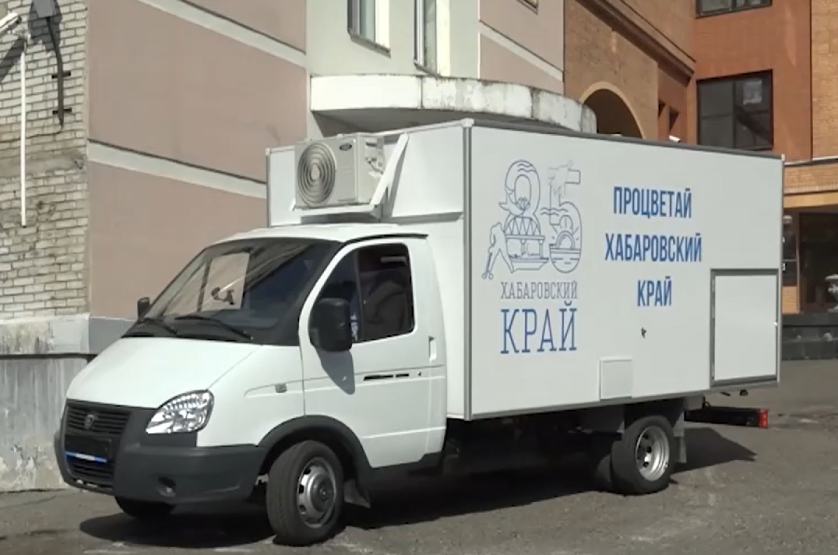    Ещё в один район Хабаровского края отправился «магазин на колёсах»