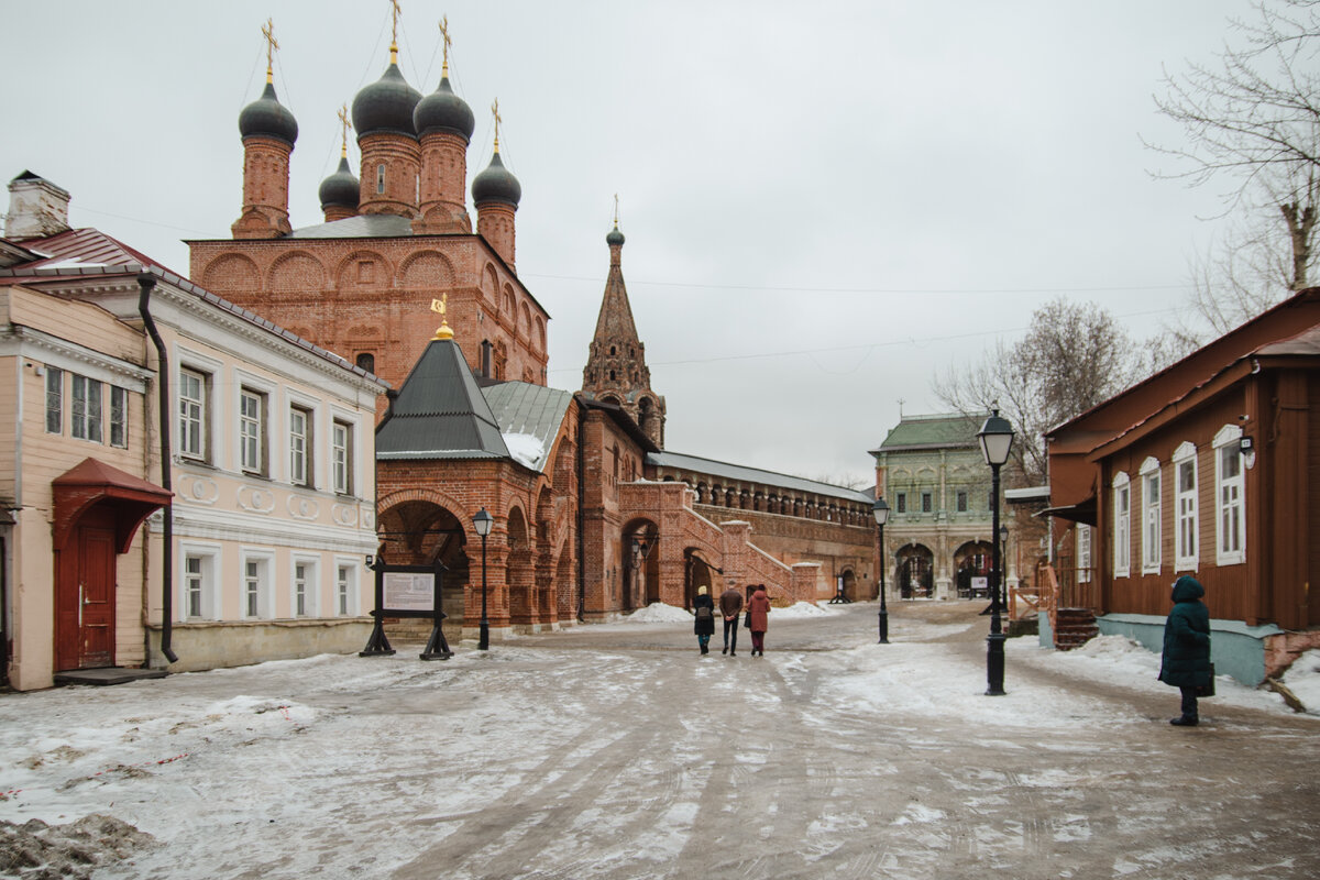 Крутицкий двор река