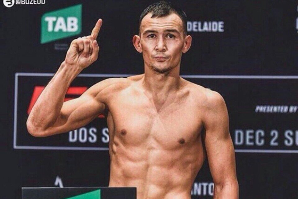    На счету оренбуржца 26 боев по ММА, в 24 из которых он одержал победу