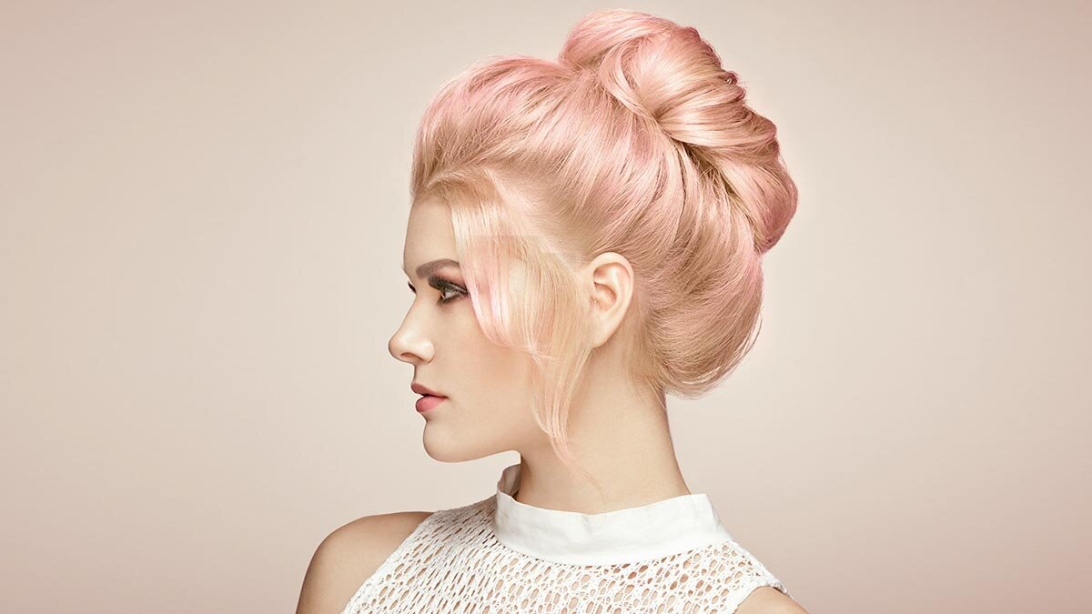     Оттенок волос Алина Городниченко
Абрикосовый блондShutterstock/Fotodom