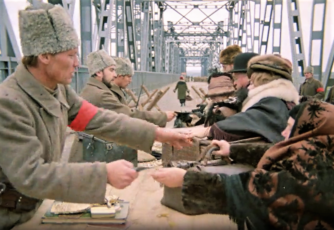 Кадр из телеэпопеи "Государственная граница"