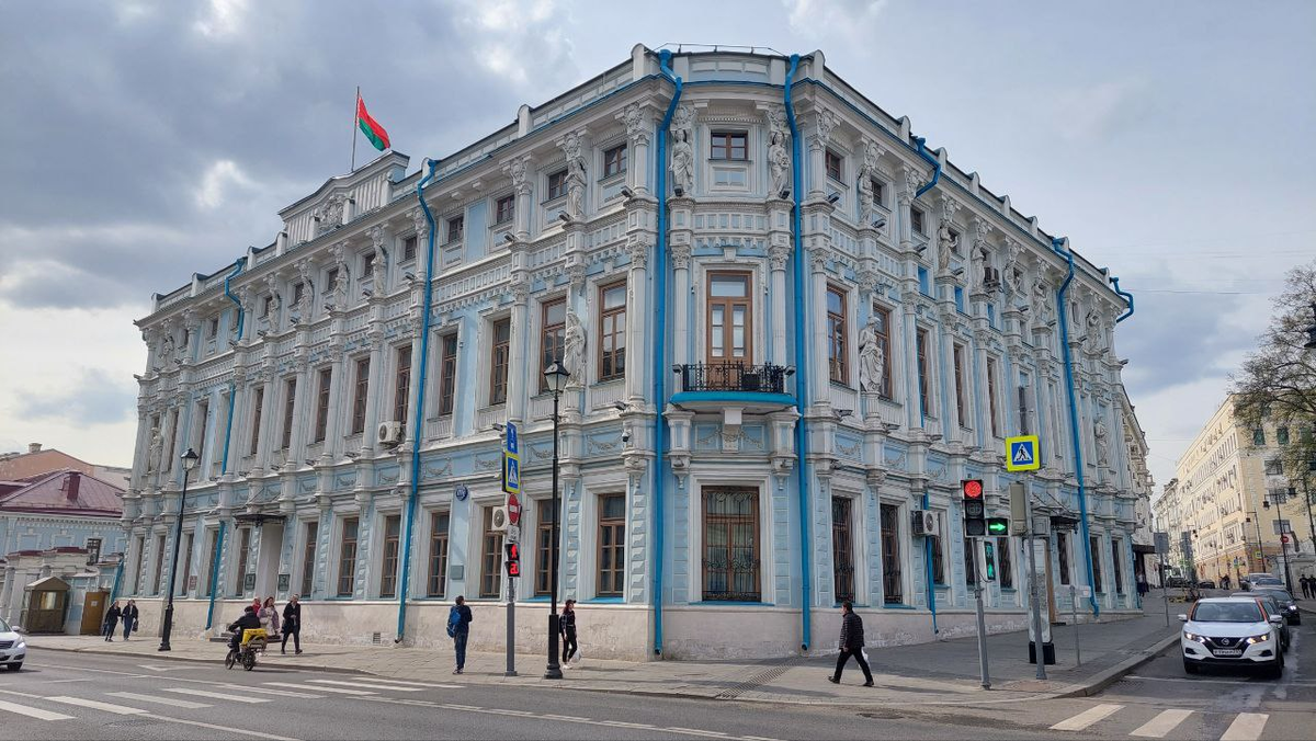 Пешком по Москве - от Большой Полянки до стен Высоко-Петровского монастыря  | Виктория Поленова | Дзен