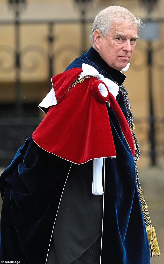 Король Чарльз не в силах выселить принца Эндрю из Royal Lodge ...