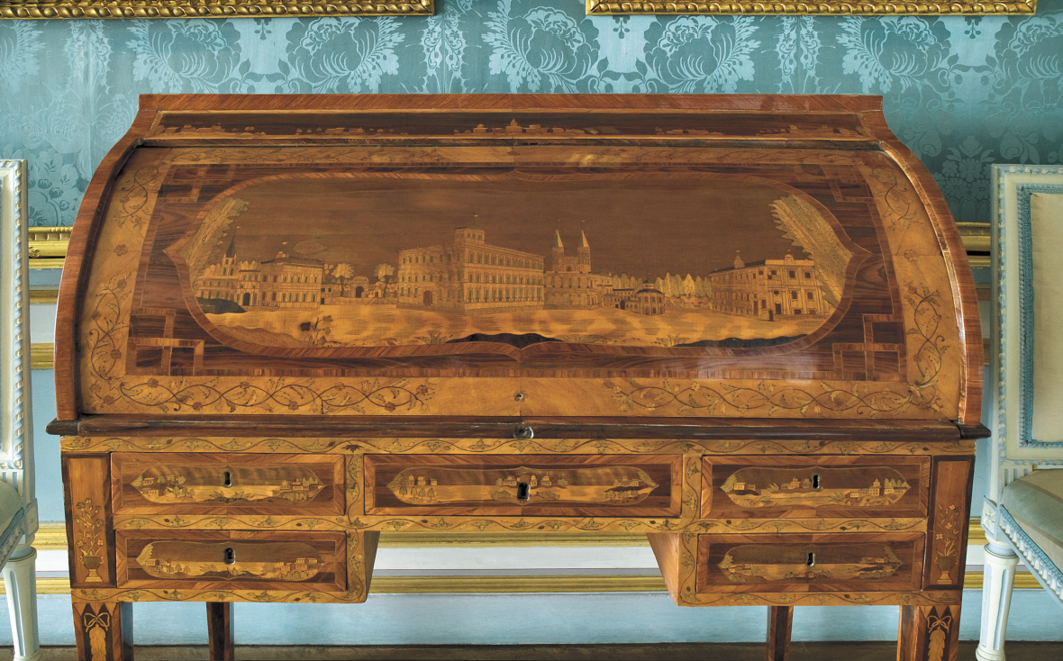 Бюро-цилиндр с выдвижными ящиками, Мастер круга Никифора Васильева, Россия (?), 1780-1790-е гг.