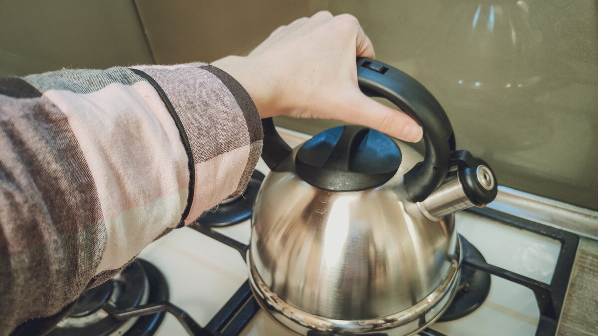     В Ростове-на-Дону на нескольких улицах отключат горячую воду с 13 июня из-за технических работ, сообщают «Ростовские тепловые сети».