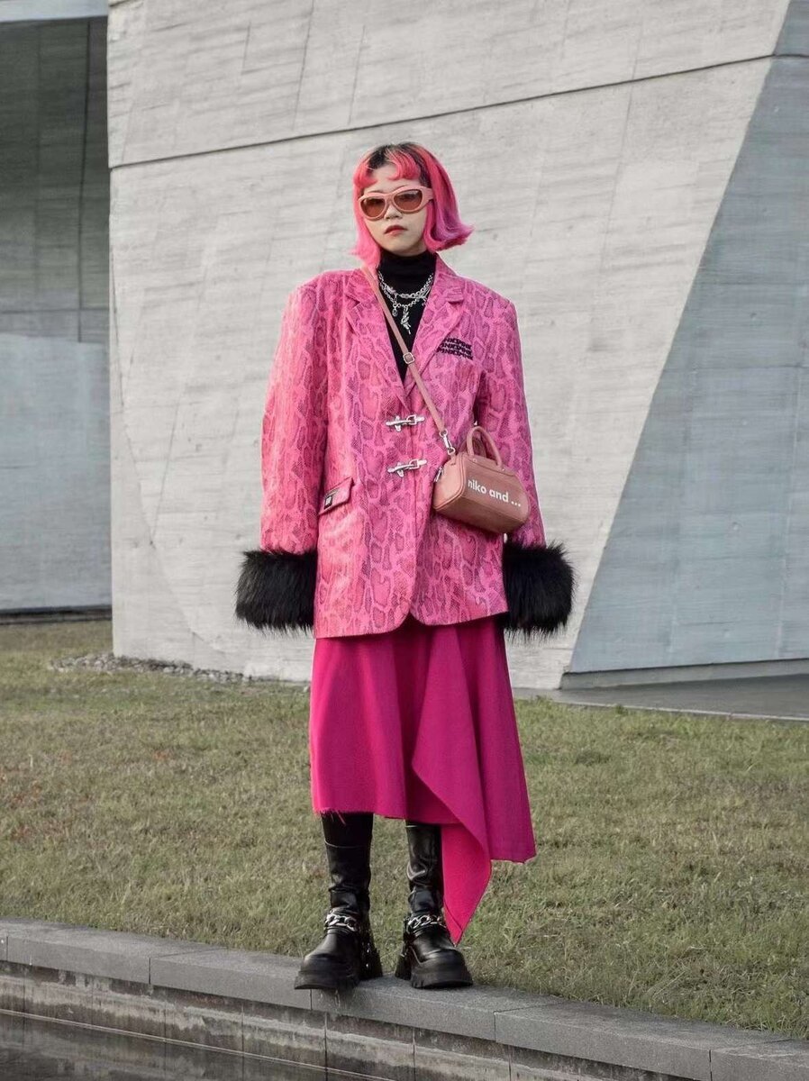 Азиатский street style.