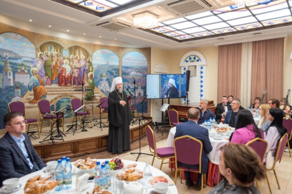    Женское служение любви. Митрополичью гостиную посвятили жёнам-мироносицам