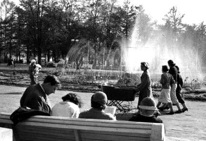 Источник: https://strana-sssr.net/%D1%81%D1%82%D0%B0%D1%82%D1%8C%D0%B8/%D0%BA%D0%B0%D0%BA-%D0%BE%D1%82%D0%B4%D1%8B%D1%85%D0%B0%D0%BB%D0%B8-%D1%81%D0%BE%D0%B2%D0%B5%D1%82%D1%81%D0%BA%D0%B8%D0%B5-%D0%BB%D1%8E%D0%B4%D0%B8/%D1%81%D0%BE%D0%B2%D0%B5%D1%82%D1%81%D0%BA%D0%B8%D0%B5-%D0%BF%D0%B0%D1%80%D0%BA%D0%B8-%D0%BC%D0%B5%D1%81%D1%82%D0%BE-%D0%BA%D1%83%D0%BB%D1%8C%D1%82%D1%83%D1%80%D0%BD%D0%BE%D0%B3%D0%BE-%D0%BE%D1%82%D0%B4%D1%8B%D1%85%D0%B0-%D0%B3%D0%BE%D1%80%D0%BE%D0%B6%D0%B0%D0%BD.html