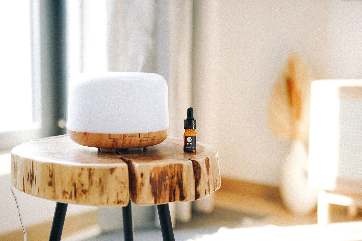 Ультразвуковой аромадиффузор Tiny Milk Oak и эфирное масло Sens Соль/Орхидея