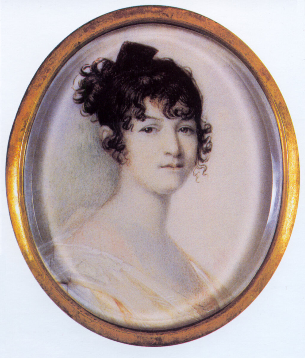 За неимением портретов ее родителей - вот вам портрет Надежды. Будем надеяться, она похожа на маму и папу.