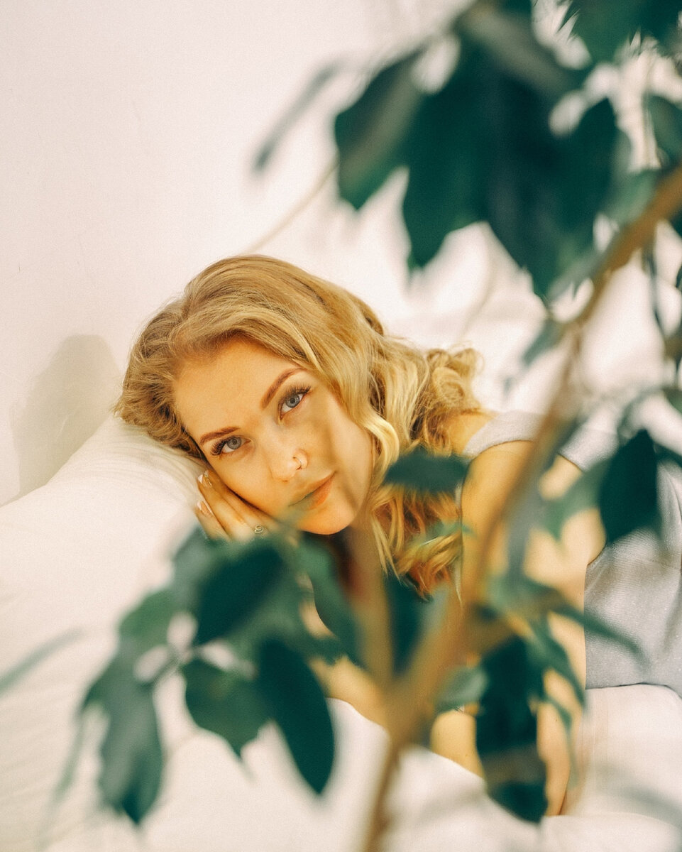 Важно уделять достаточно времени отдыху, чтобы минимизировать стресс и его влияние. На фото: психолог Анна Романова-Колосовская, фотограф Юлия Кутырева