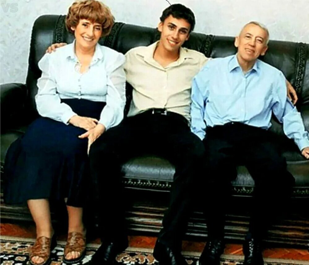 Максим Галкин с родителями. Фото: mn365.ru