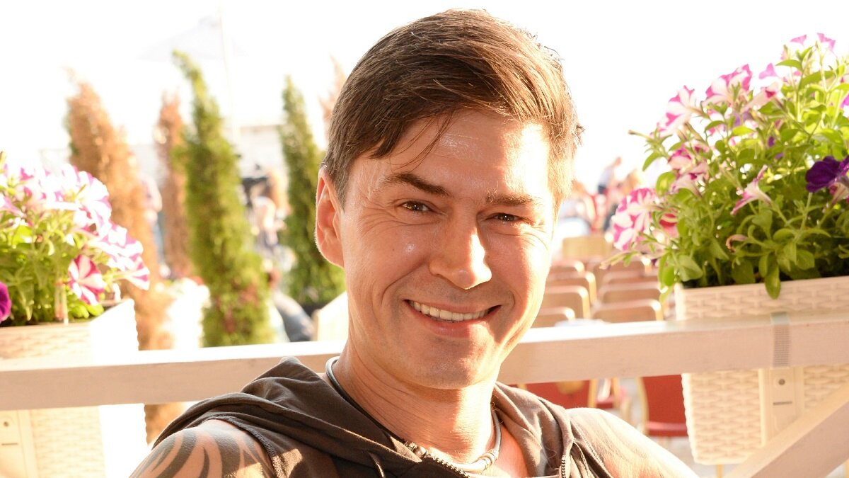 Фото владимира политова сейчас Владимир Политов стал отцом Тайны звезд Дзен