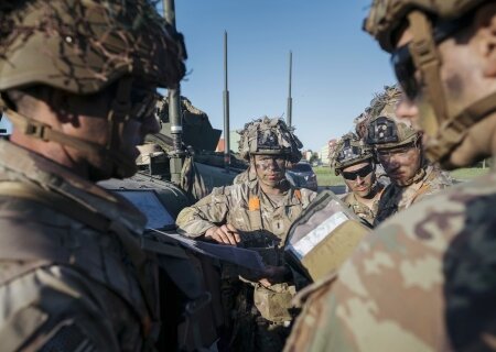    НАТО за год удвоила военное присутствие в Восточной Европе