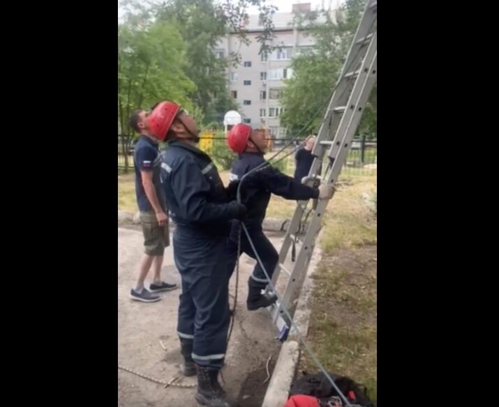 Усилия спасателей