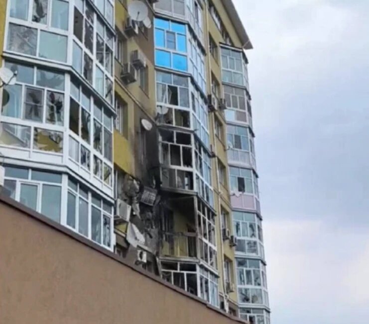 Подъезды жилых домов во франции