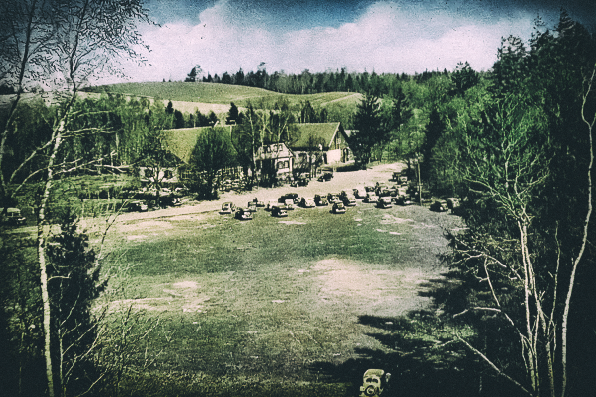 озеро бездонка солнечногорск. это место было недалеко. шахты малахита урал. кондуки красное озеро. это место было недалеко.