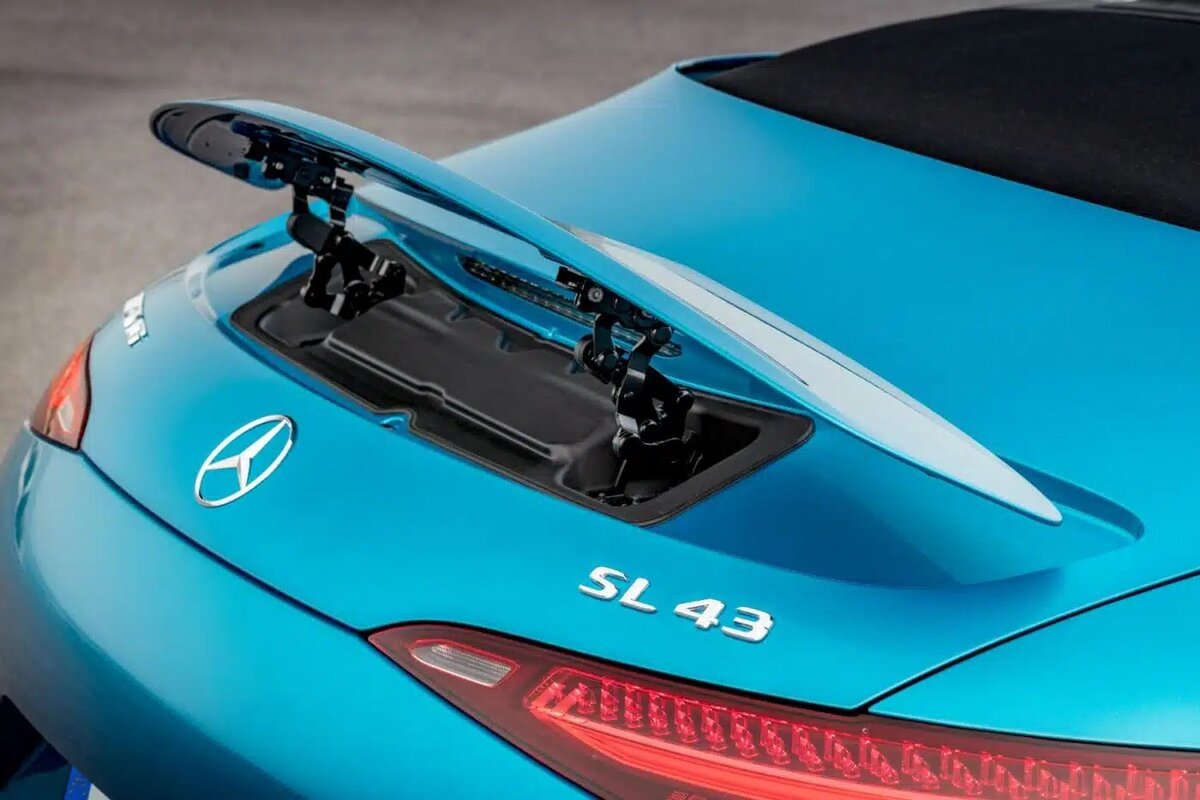 2022 Mercedes AMG SL 43